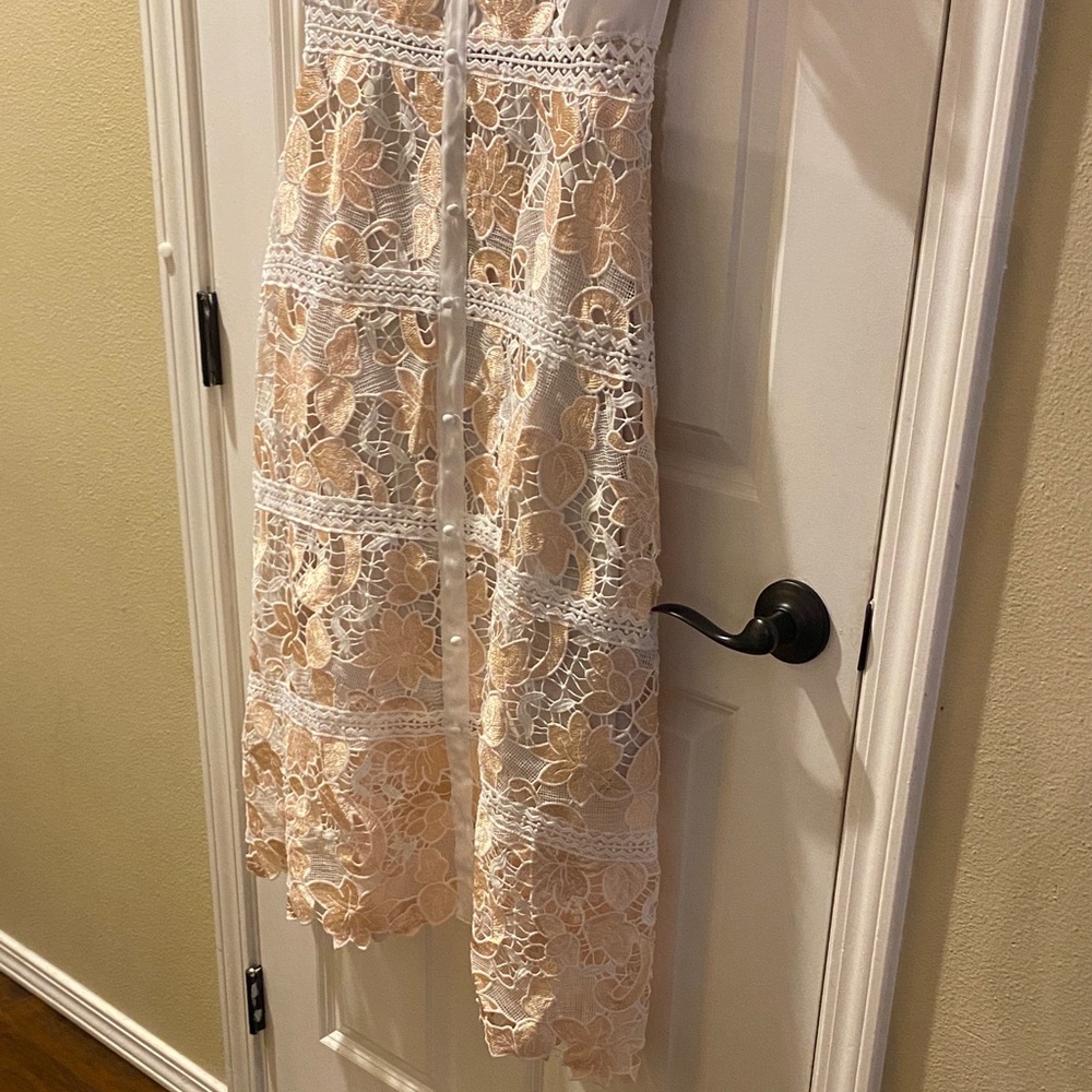 NWT Han Qing Mu Mu Elegant Retro Lace Cutout Ivory & Peach Midi Dress Size 2 - Picture 3 of 15